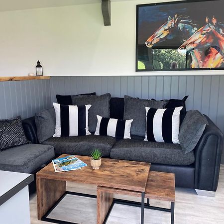 Wellsfield Farm Holiday Lodges Стерлинг Экстерьер фото