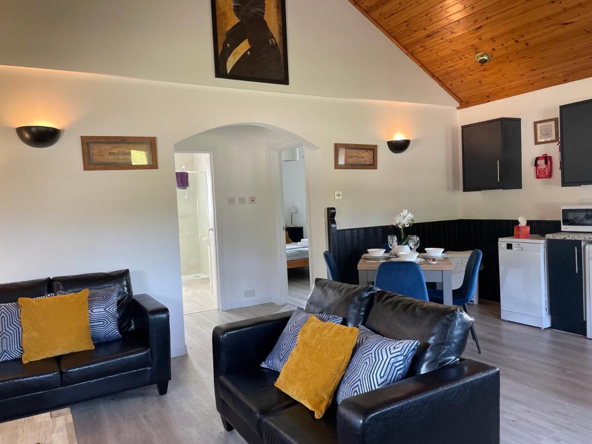 Wellsfield Farm Holiday Lodges Стерлинг Экстерьер фото