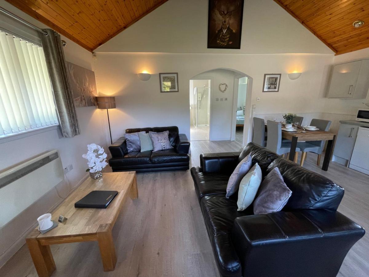 Wellsfield Farm Holiday Lodges Стерлинг Экстерьер фото