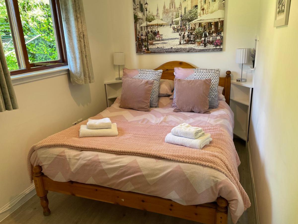 Wellsfield Farm Holiday Lodges Стерлинг Экстерьер фото