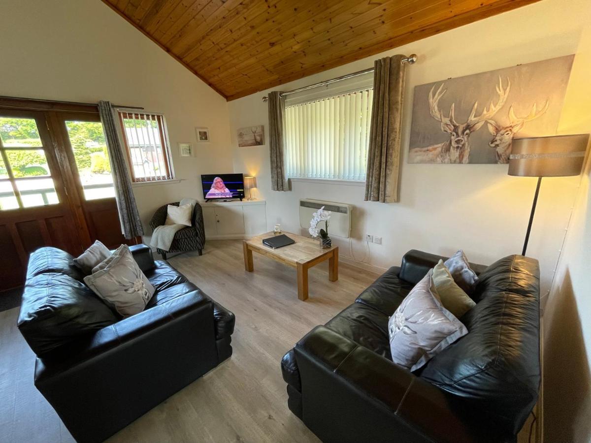 Wellsfield Farm Holiday Lodges Стерлинг Экстерьер фото