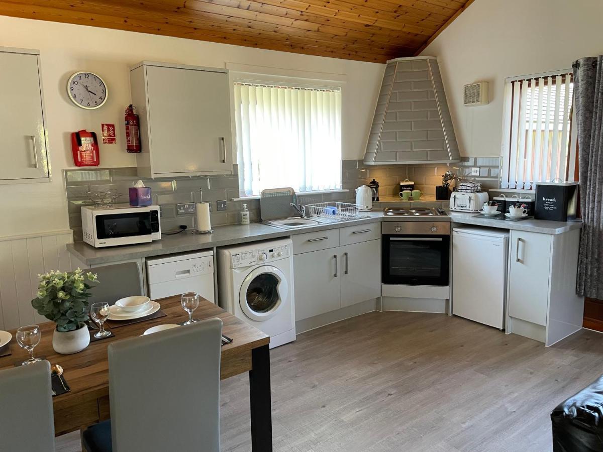 Wellsfield Farm Holiday Lodges Стерлинг Экстерьер фото
